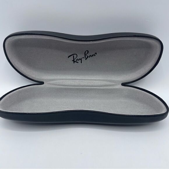 Rayban clamshell hard case for glasses - Picture 5 of 5